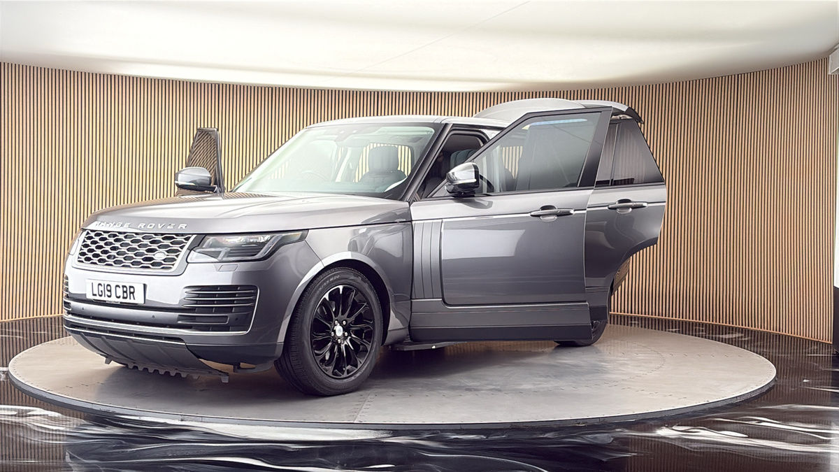 More views of Land Rover Range Rover