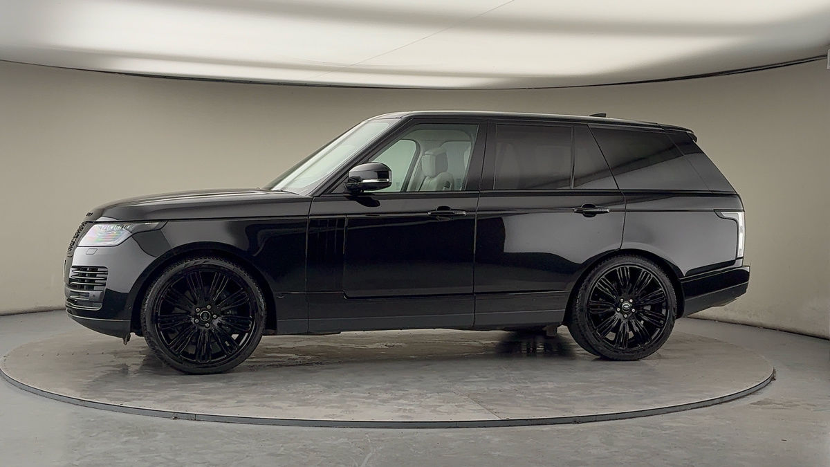 More views of Land Rover Range Rover