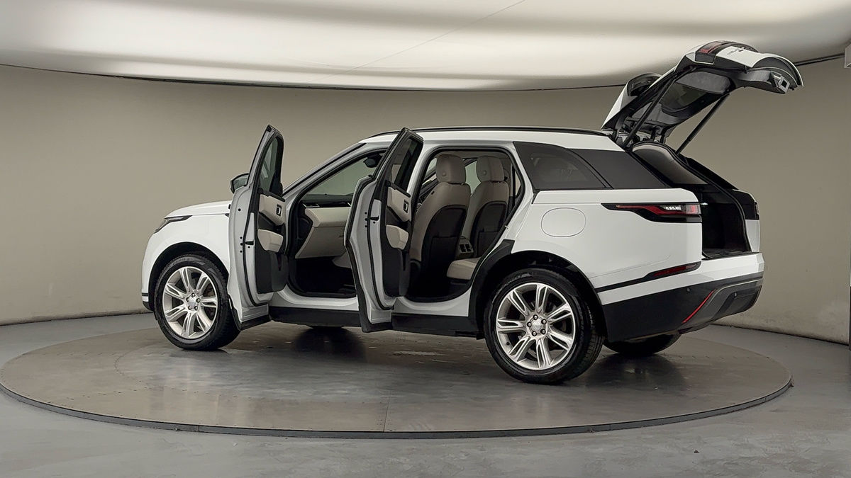 More views of Land Rover Range Rover Velar