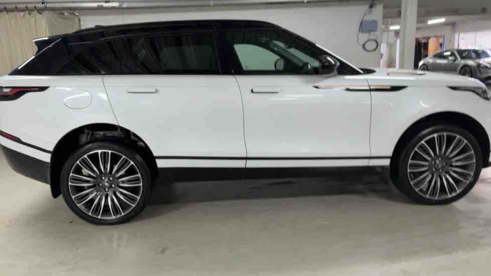 More views of Land Rover Range Rover Velar