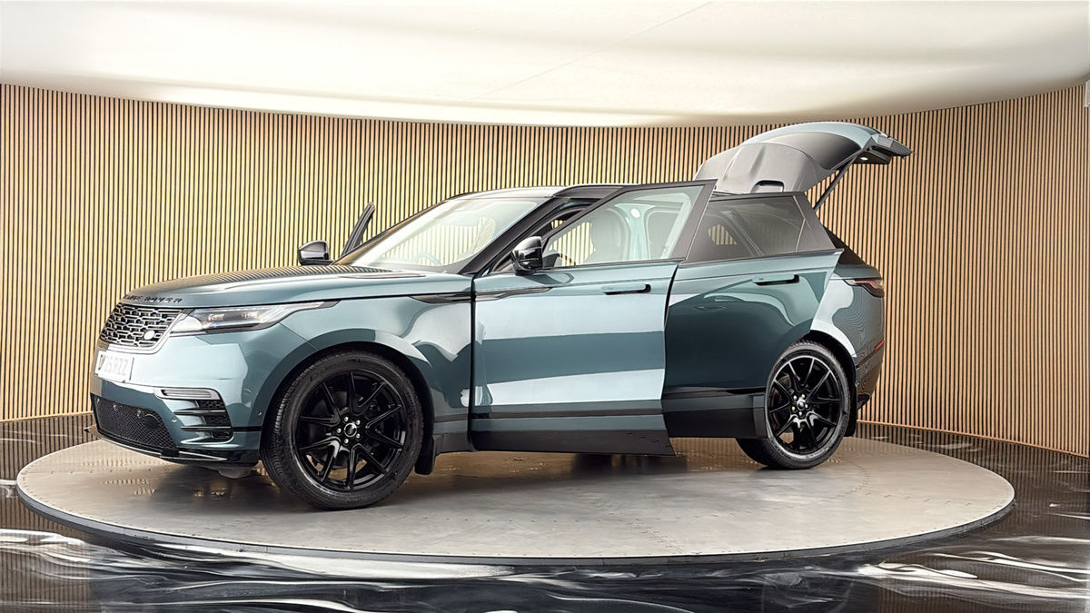 More views of Land Rover Range Rover Velar