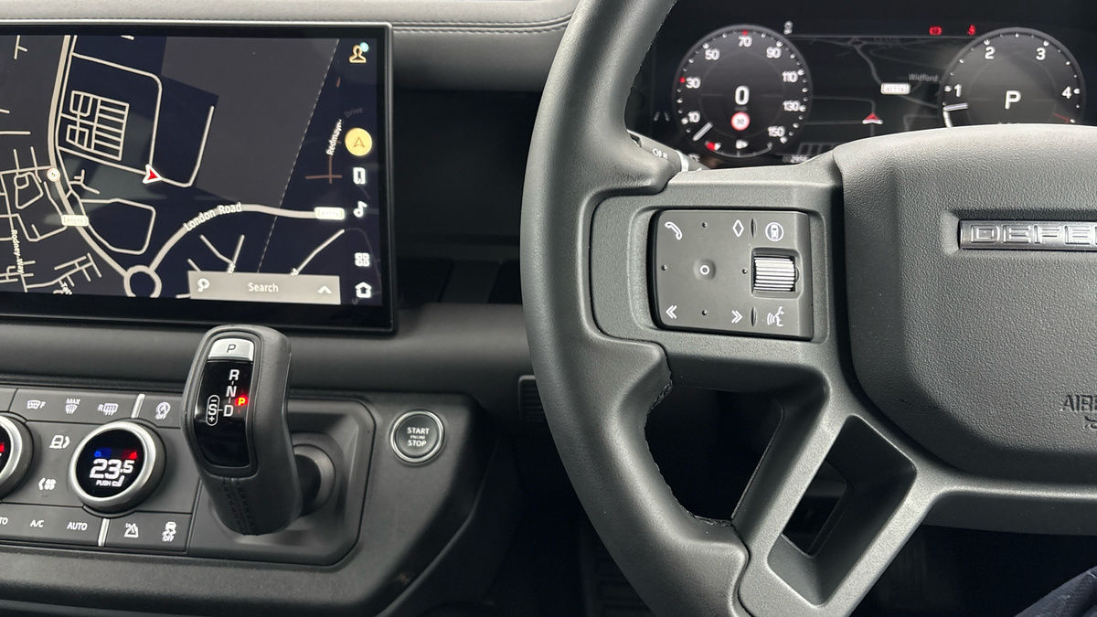 Land Rover Defender 110 Urban Image 13