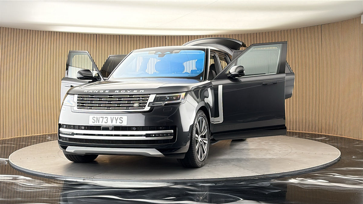 More views of Land Rover Range Rover