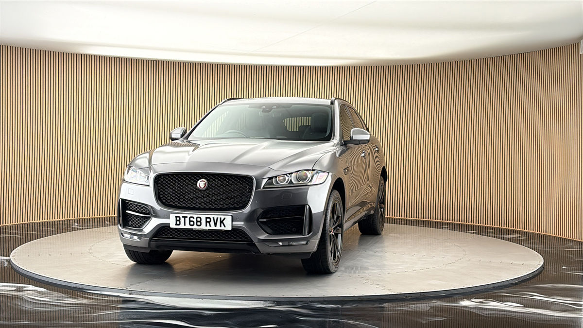 More views of Jaguar F-PACE
