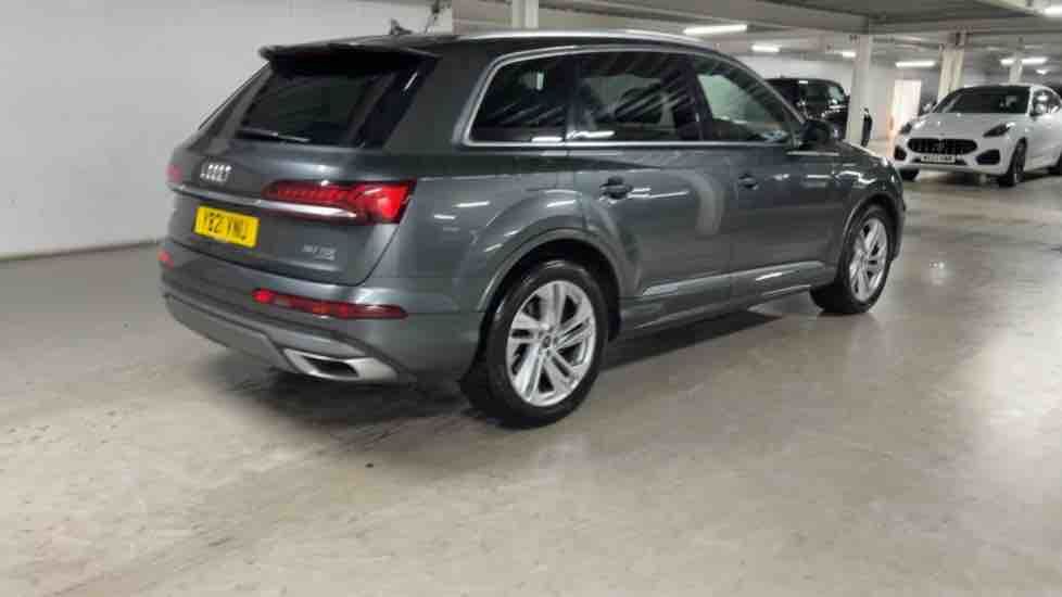 More views of Audi Q7