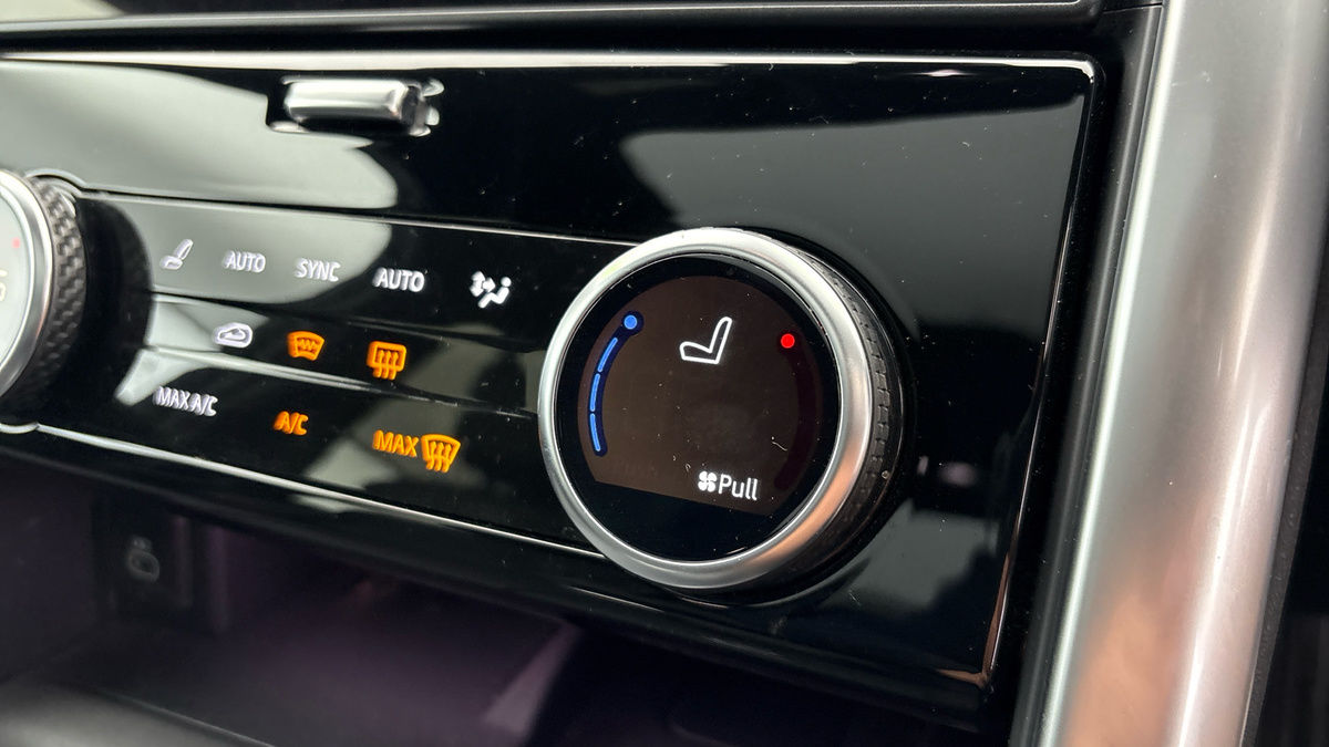 Land Rover Discovery Image 26
