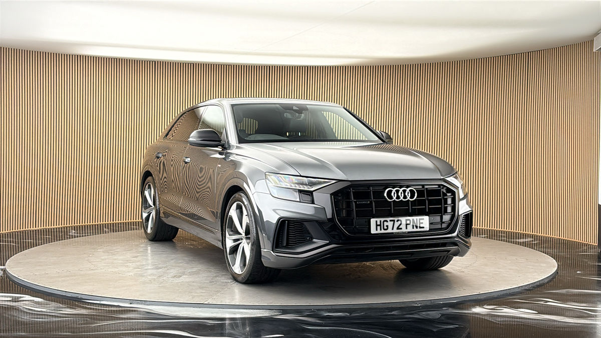 More views of Audi Q8