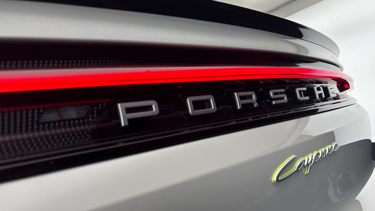 Porsche Cayenne Image 35