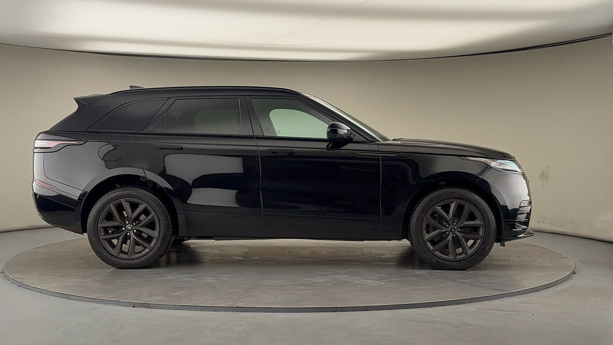 Land Rover Range Rover Velar Image 16