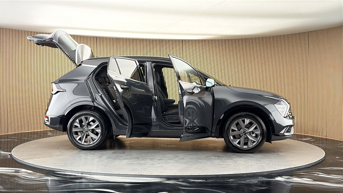 More views of Kia Sportage
