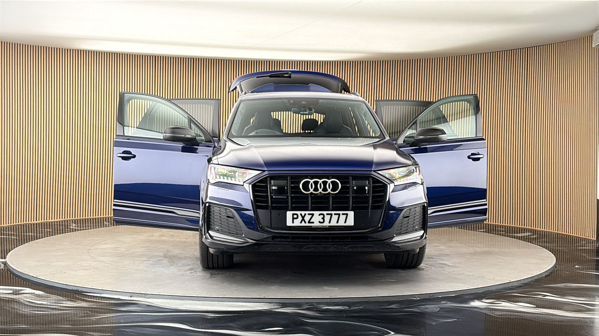 More views of Audi Q7