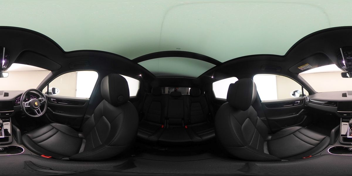 More views of Porsche Cayenne