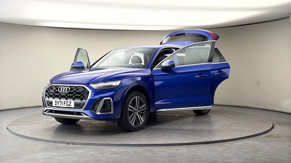 More views of Audi Q5