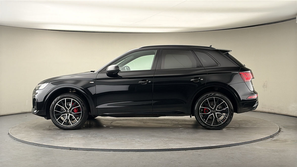 More views of Audi Q5