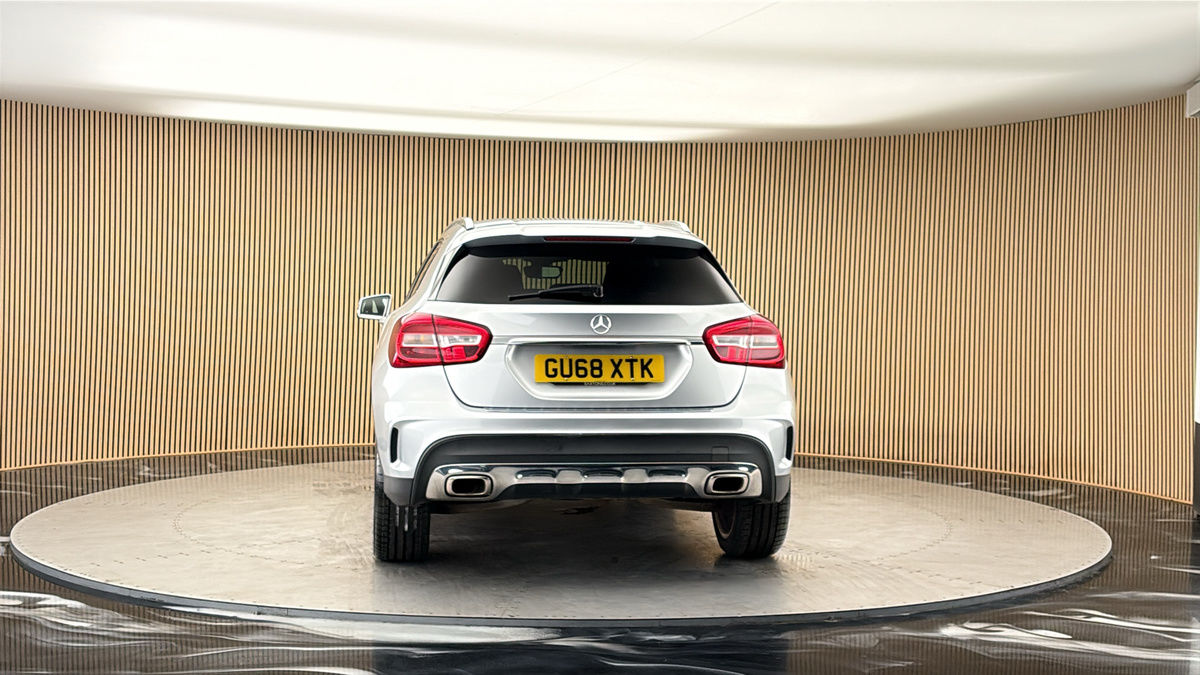 More views of Mercedes-Benz GLA