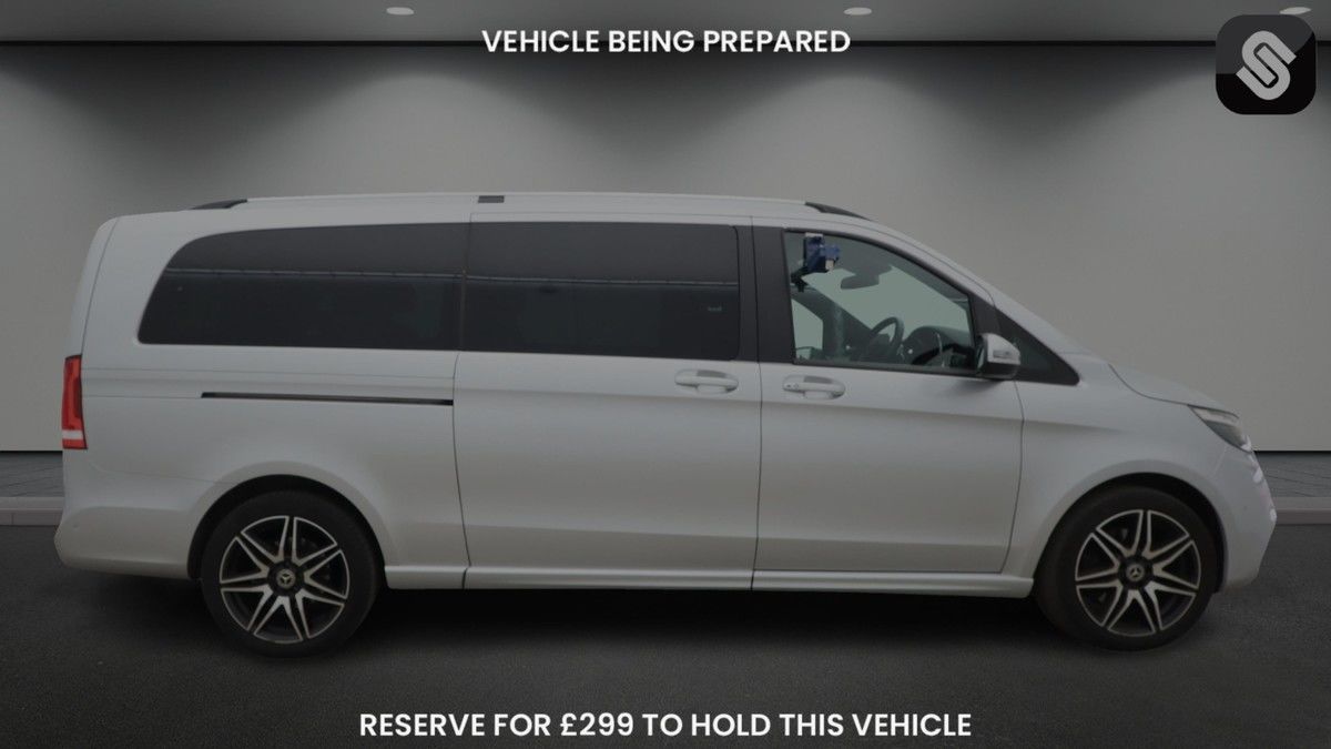 Mercedes-Benz V Class Image 15