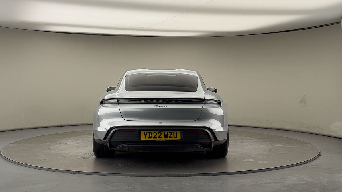 Porsche Taycan Image 4