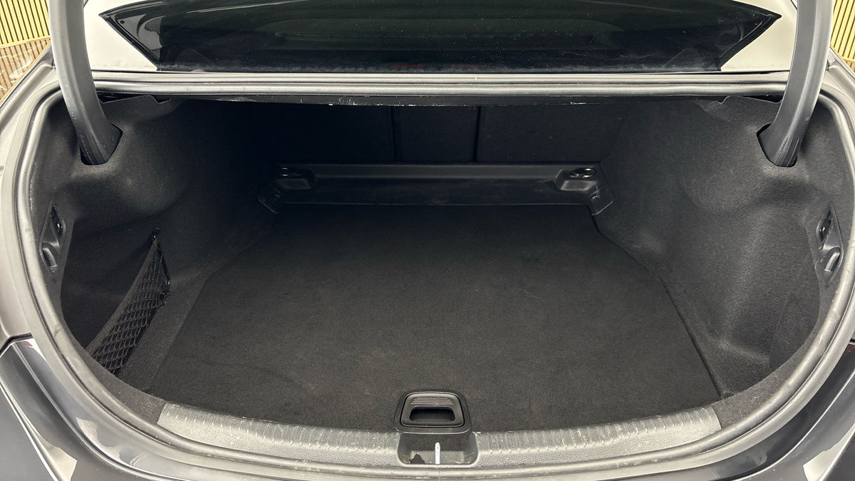 Mercedes-Benz C Class Image 11