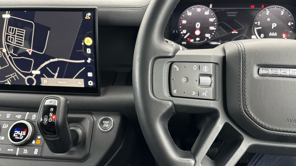 Land Rover Defender 110 Urban Image 13