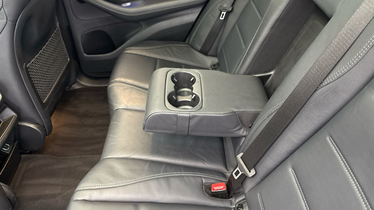 Mercedes-Benz GLE Image 9