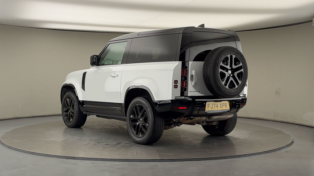 Land Rover Defender 90 Image 2