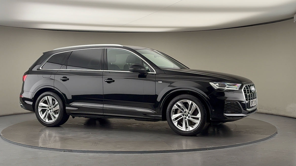 More views of Audi Q7