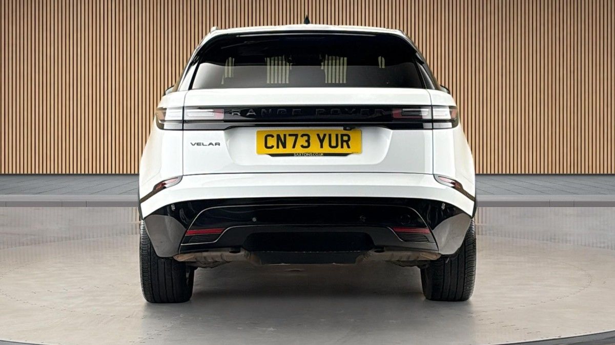 Land Rover Range Rover Velar Image 4