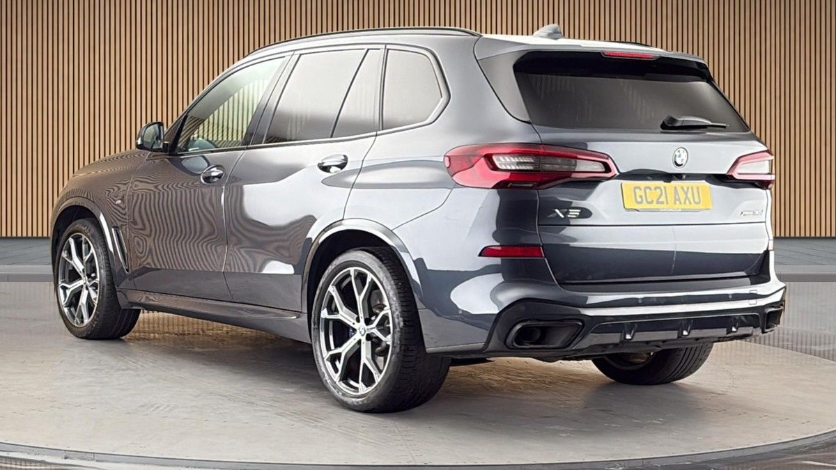 BMW X5 Image 2