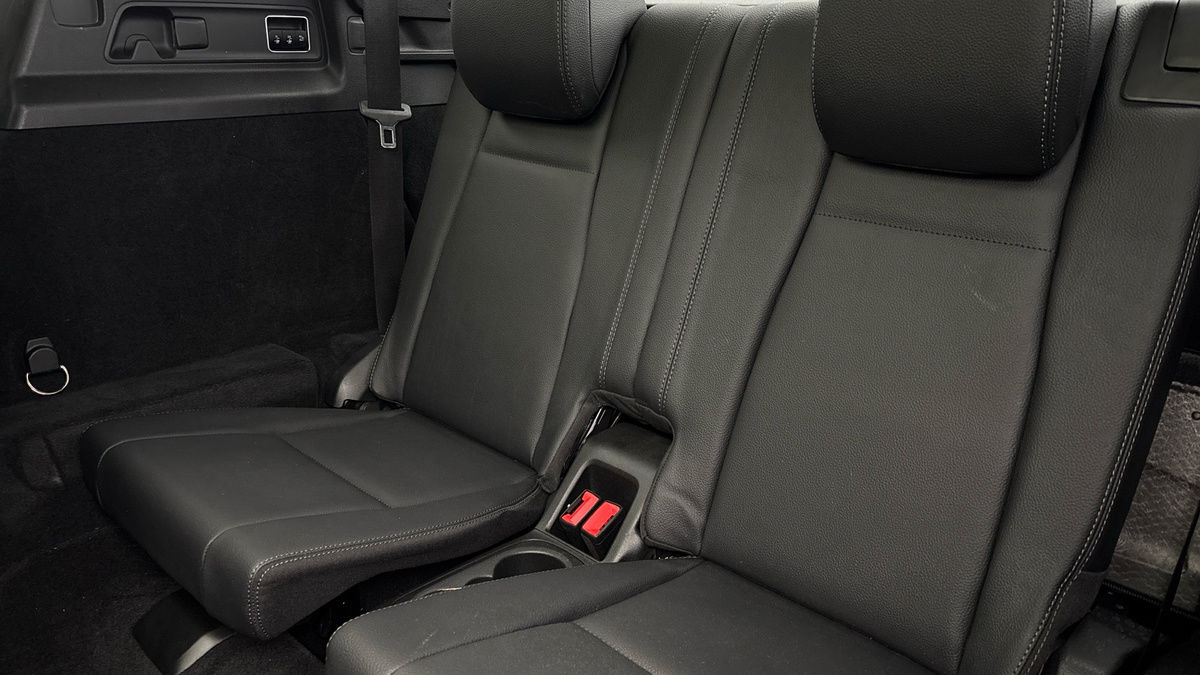 Mercedes-Benz GLE Image 25