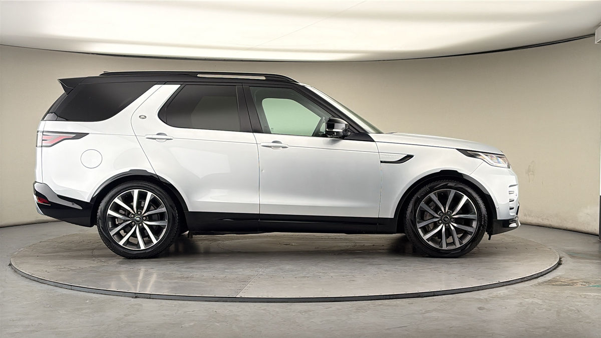 Land Rover Discovery Image 16