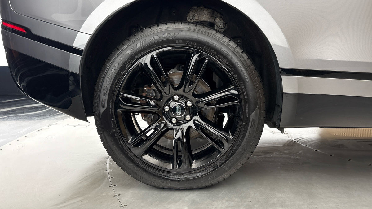 Land Rover Range Rover Velar Image 10
