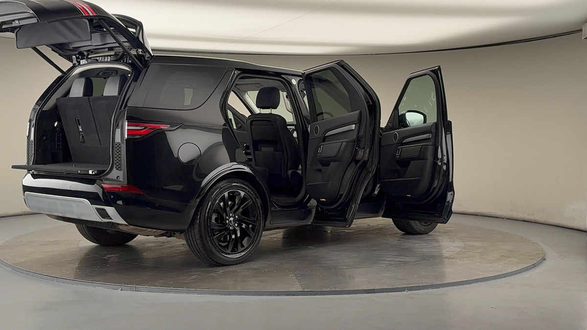 More views of Land Rover Discovery
