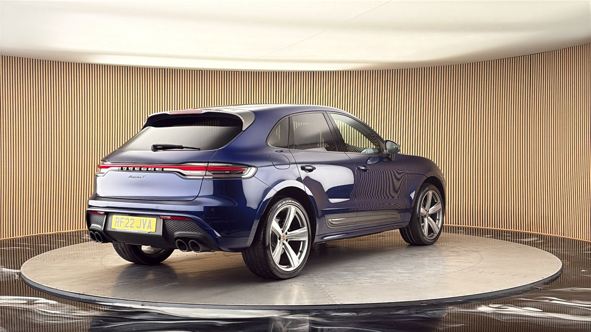 More views of Porsche Macan