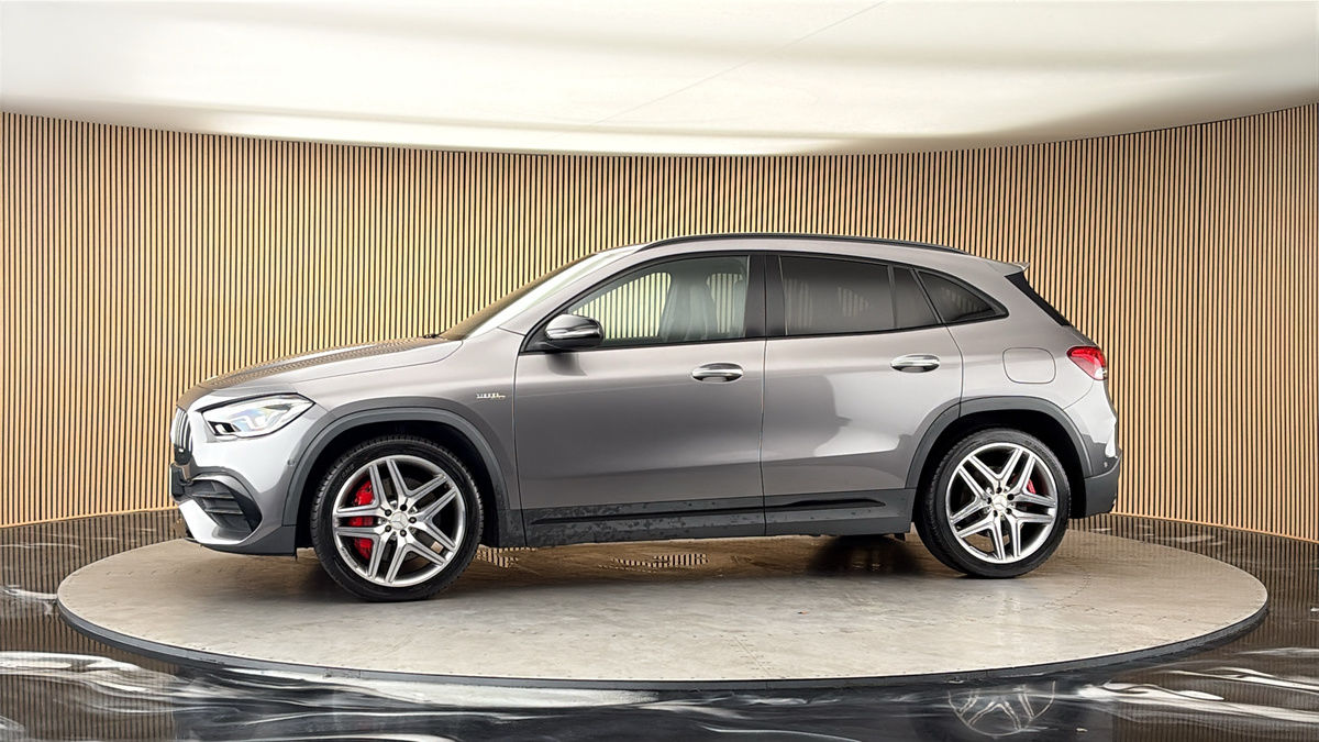 More views of Mercedes-Benz GLA