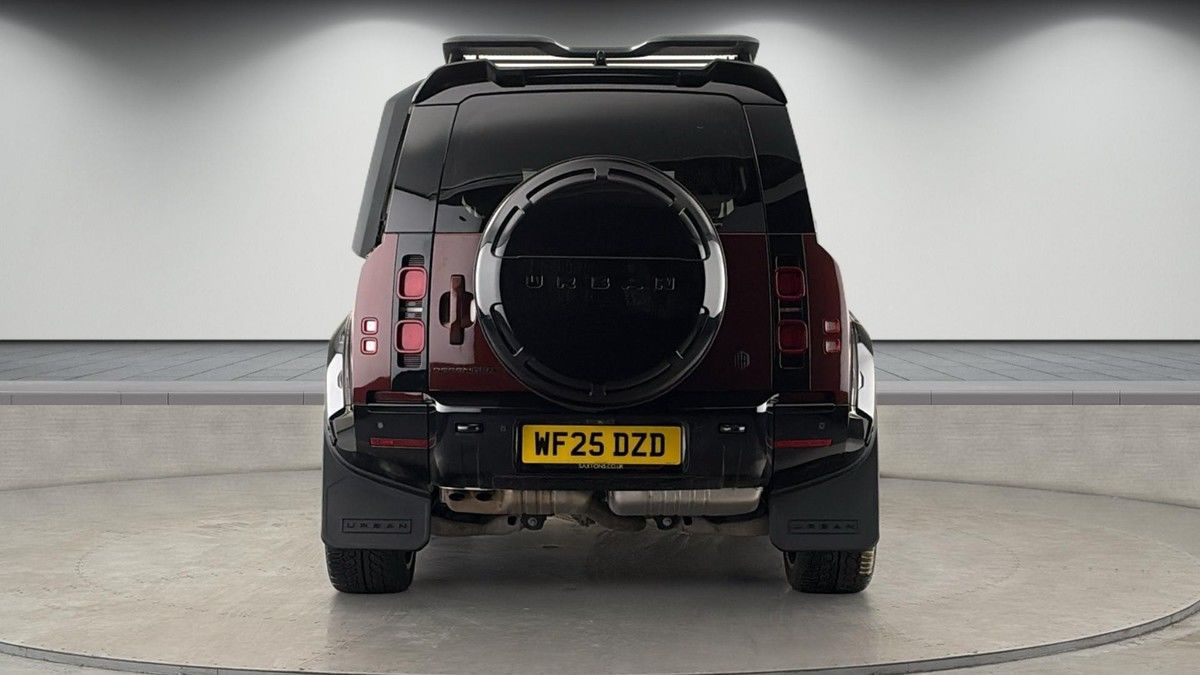 Land Rover Defender 110 Urban Image 4