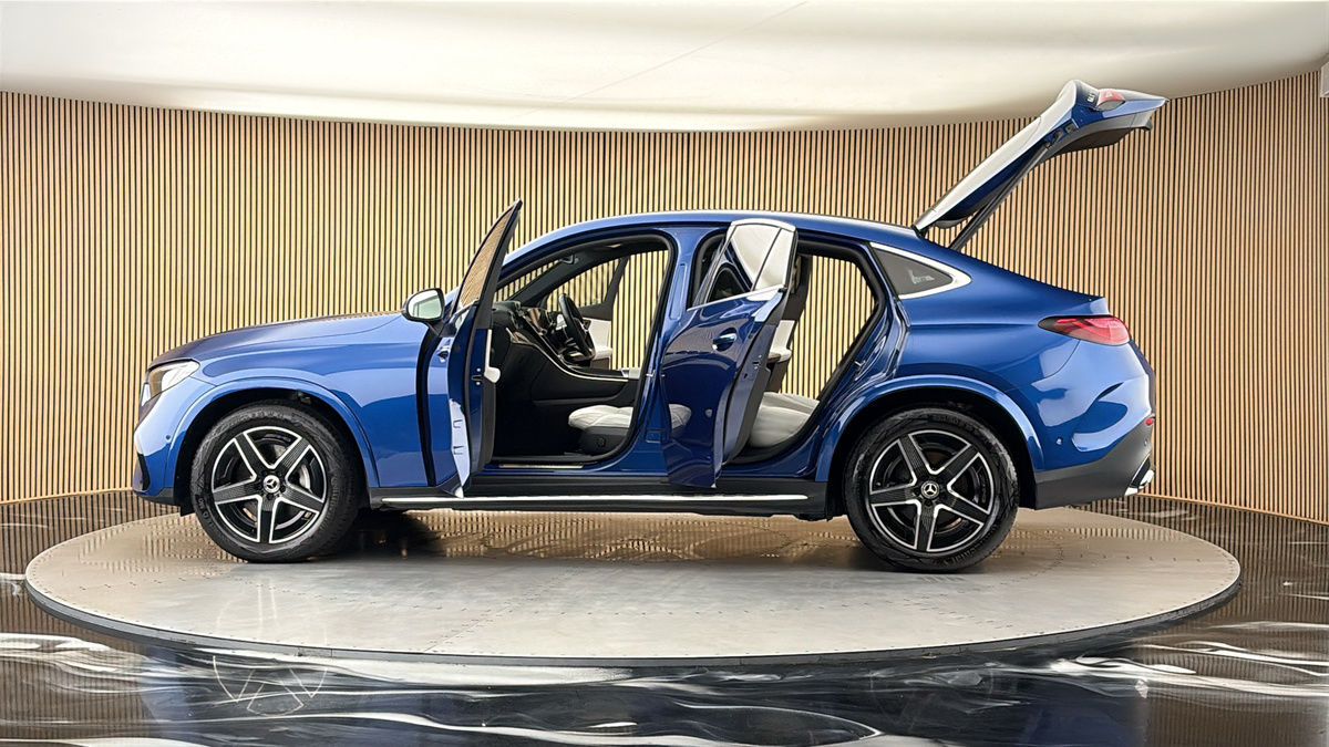 More views of Mercedes-Benz GLC