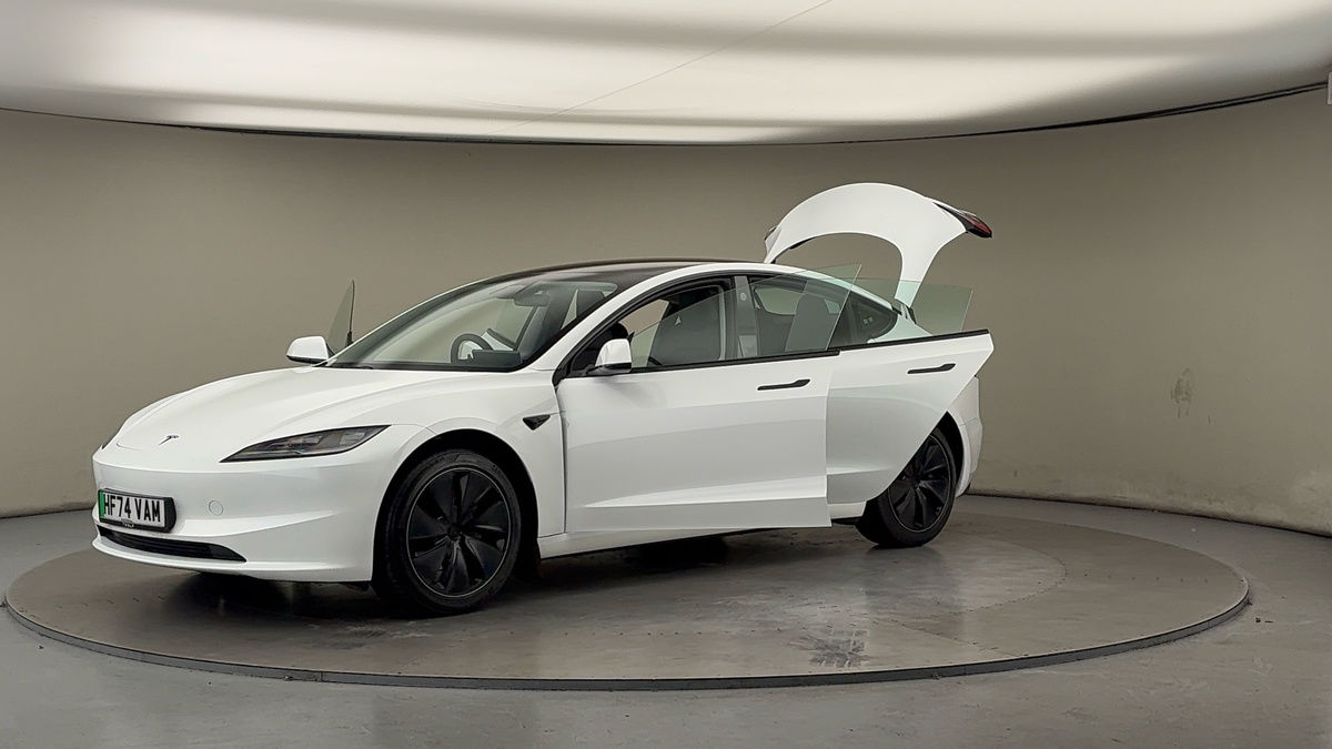 Tesla Model 3 Image 22