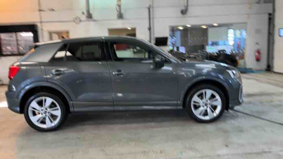 More views of Audi Q2