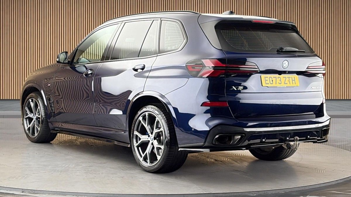 BMW X5 Image 2