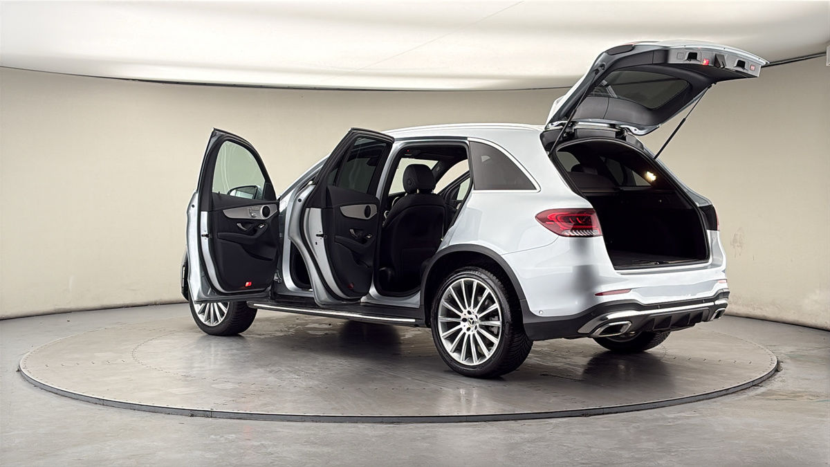 More views of Mercedes-Benz GLC
