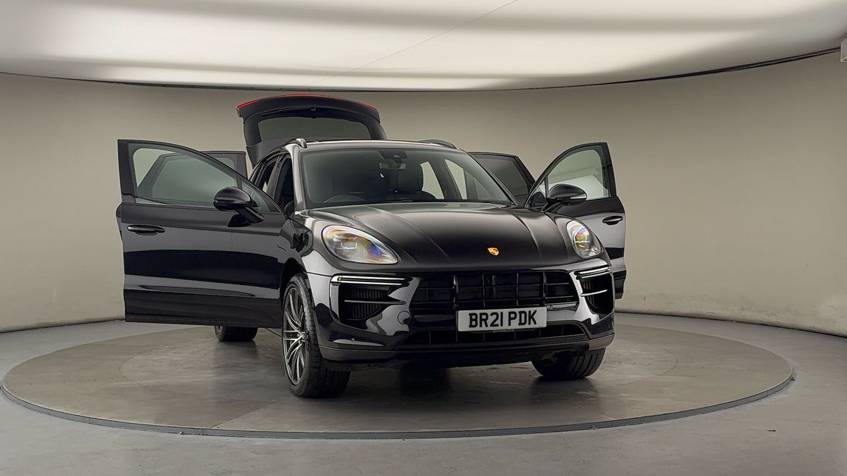 More views of Porsche Macan