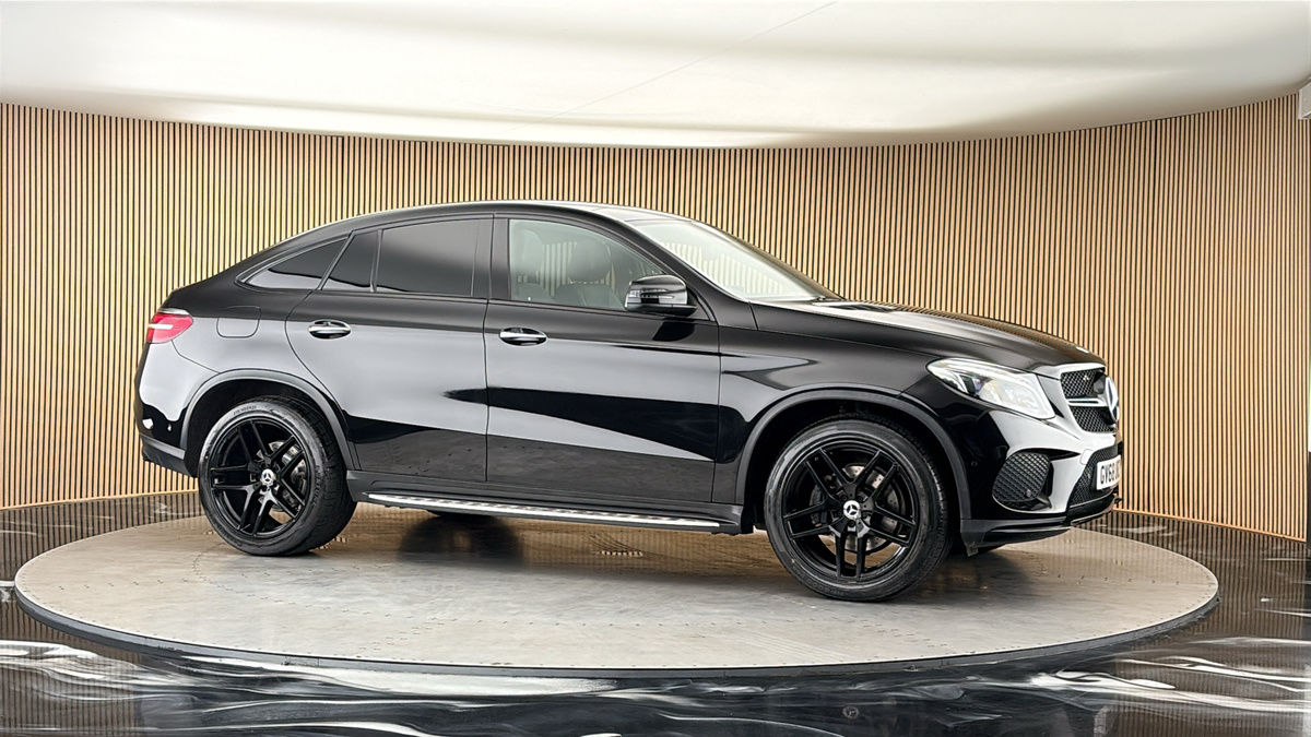 More views of Mercedes-Benz GLE
