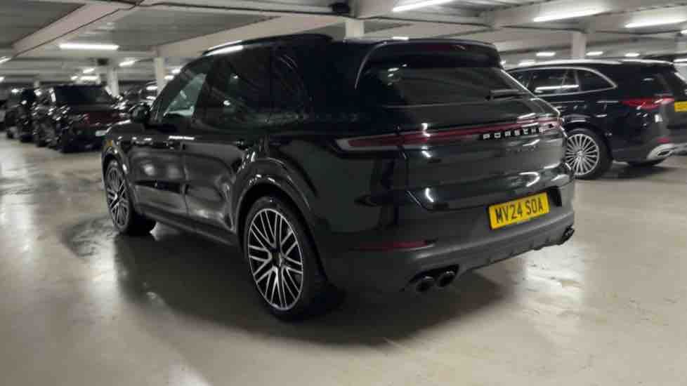 More views of Porsche Cayenne