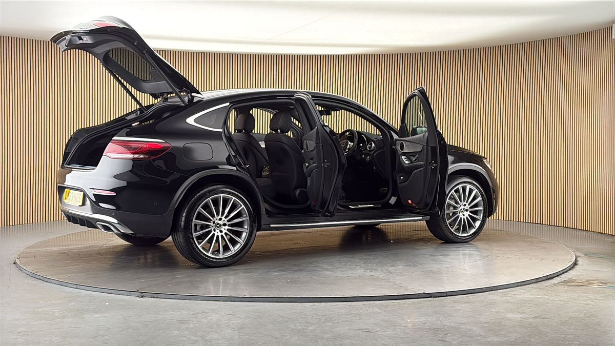 More views of Mercedes-Benz GLC