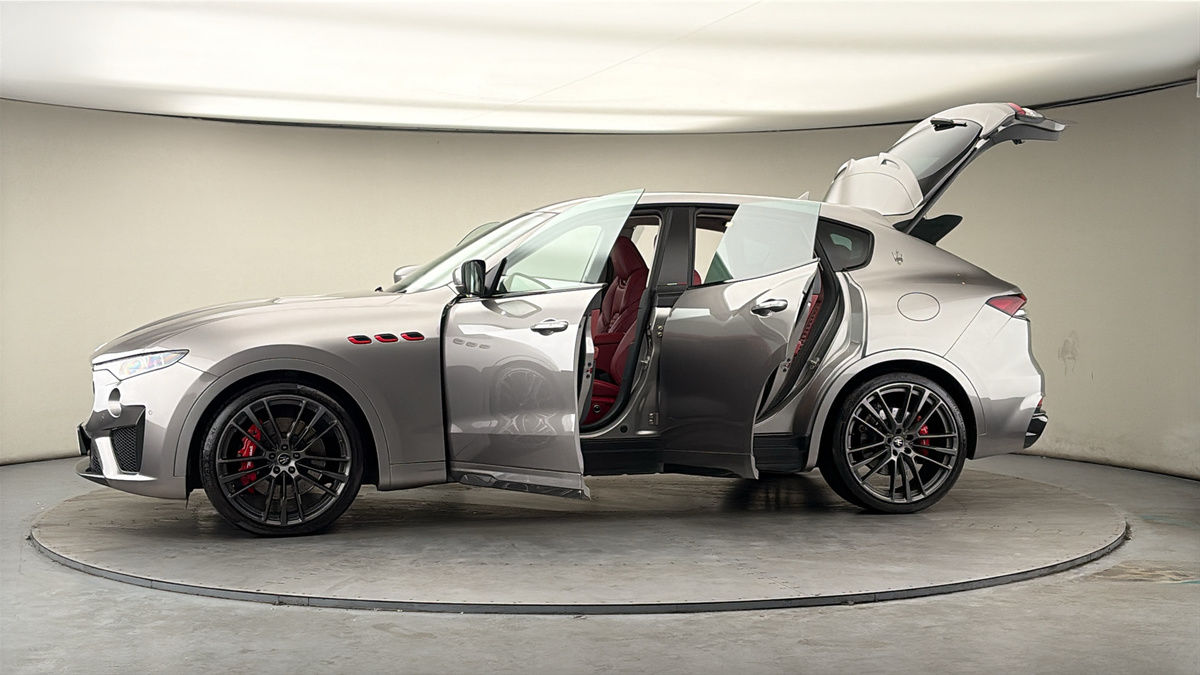 More views of Maserati Levante