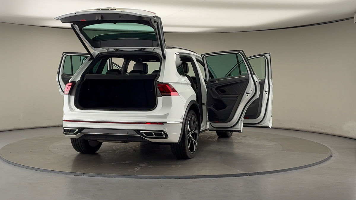 More views of Volkswagen Tiguan