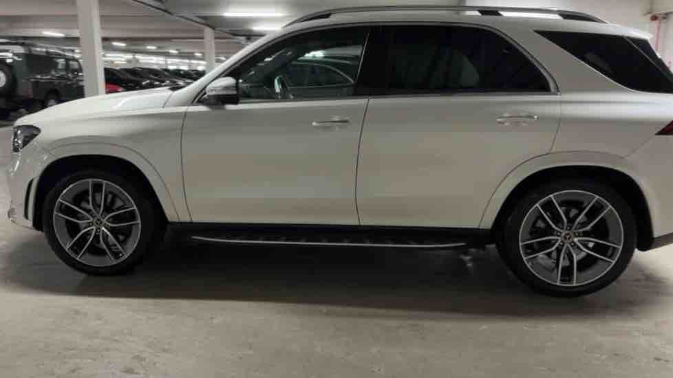 More views of Mercedes-Benz GLE