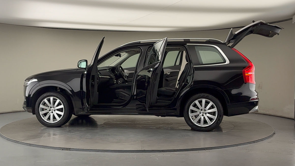 More views of Volvo XC90