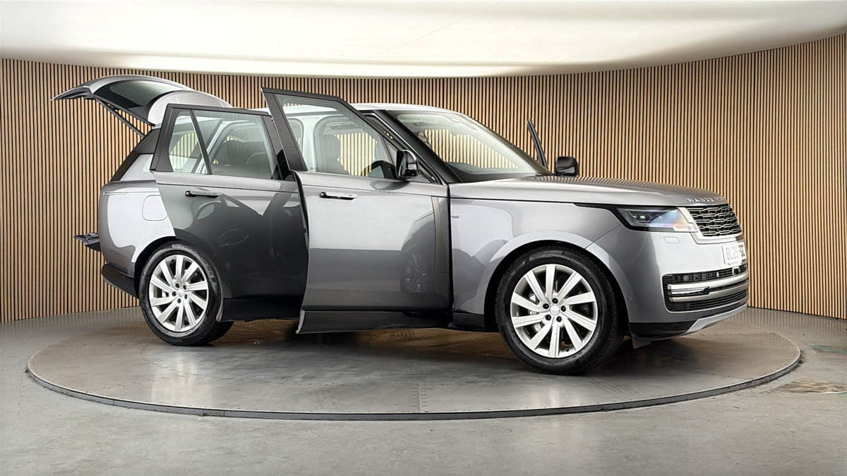 More views of Land Rover Range Rover