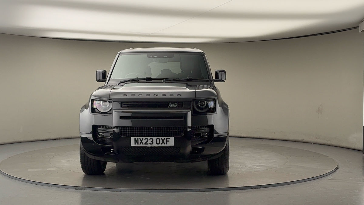 Land Rover Defender 110 Image 3